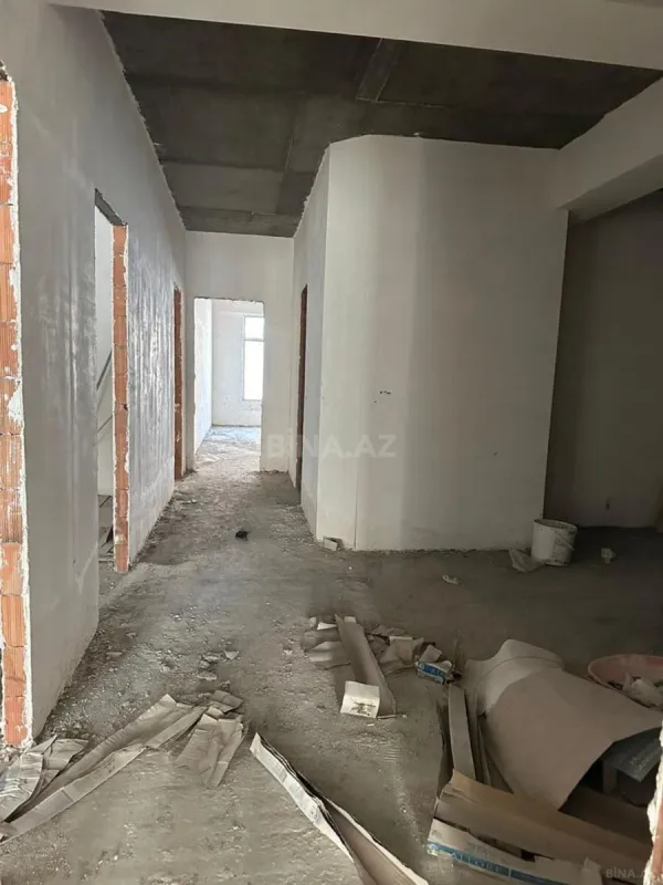 Satılır 3 otaqlı mənzil 171 m²