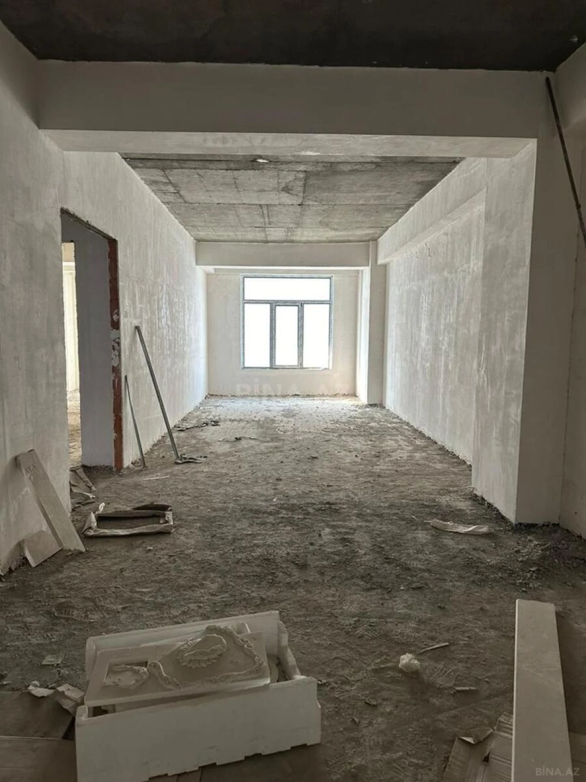 Satılır 3 otaqlı mənzil 171 m²