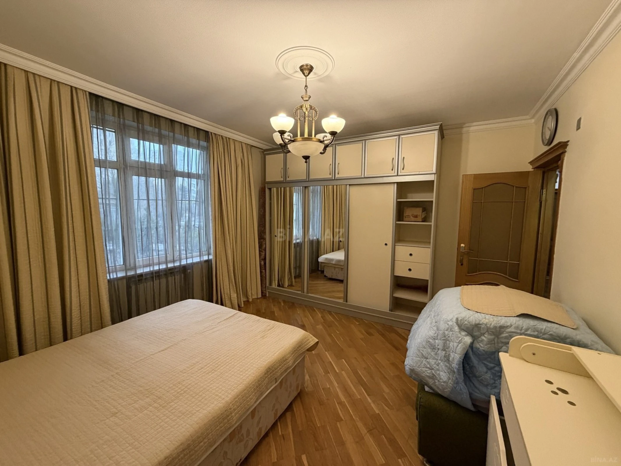 Satılır 2 otaqlı mənzil 80 m²