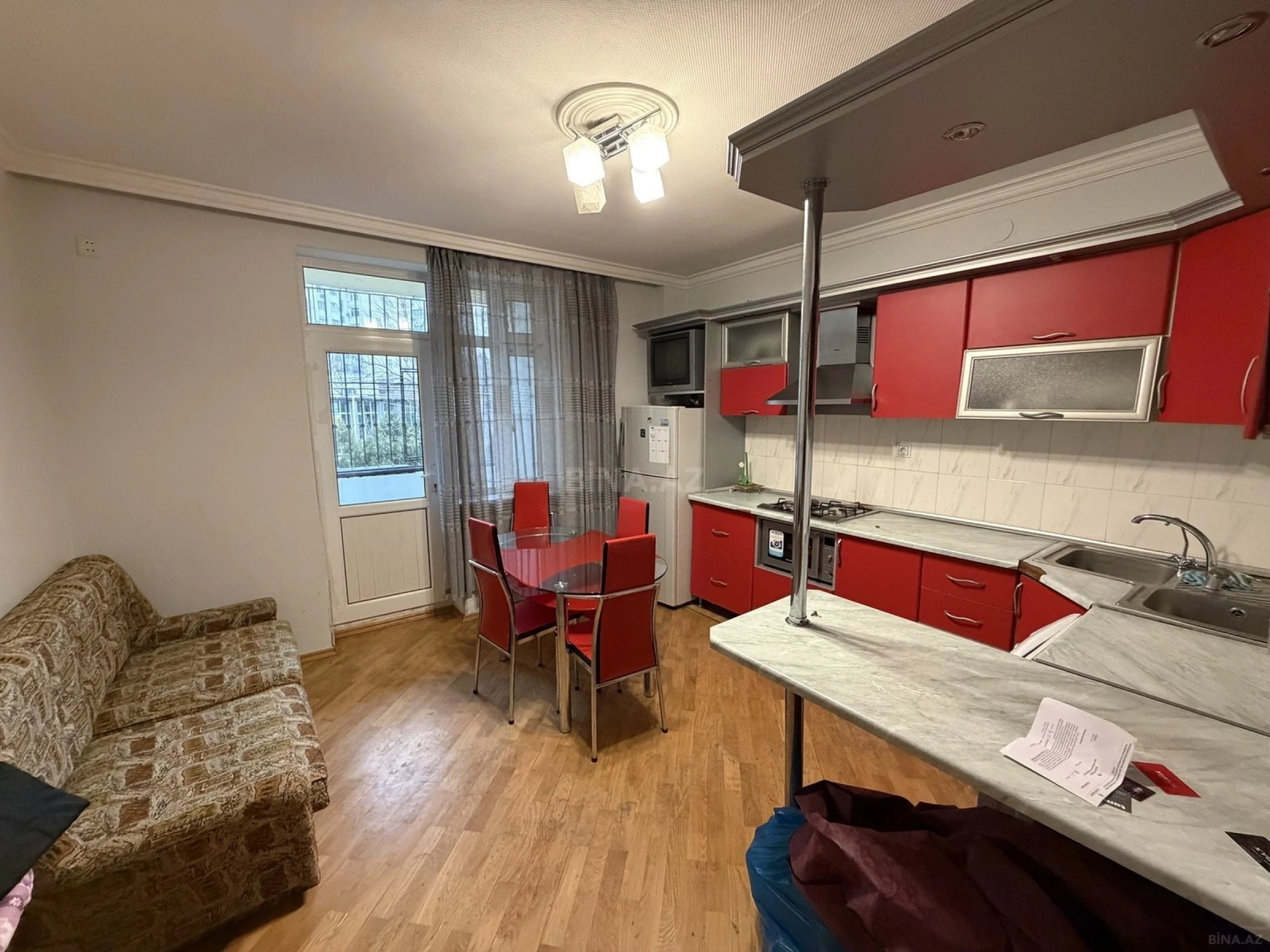 Satılır 2 otaqlı mənzil 80 m²