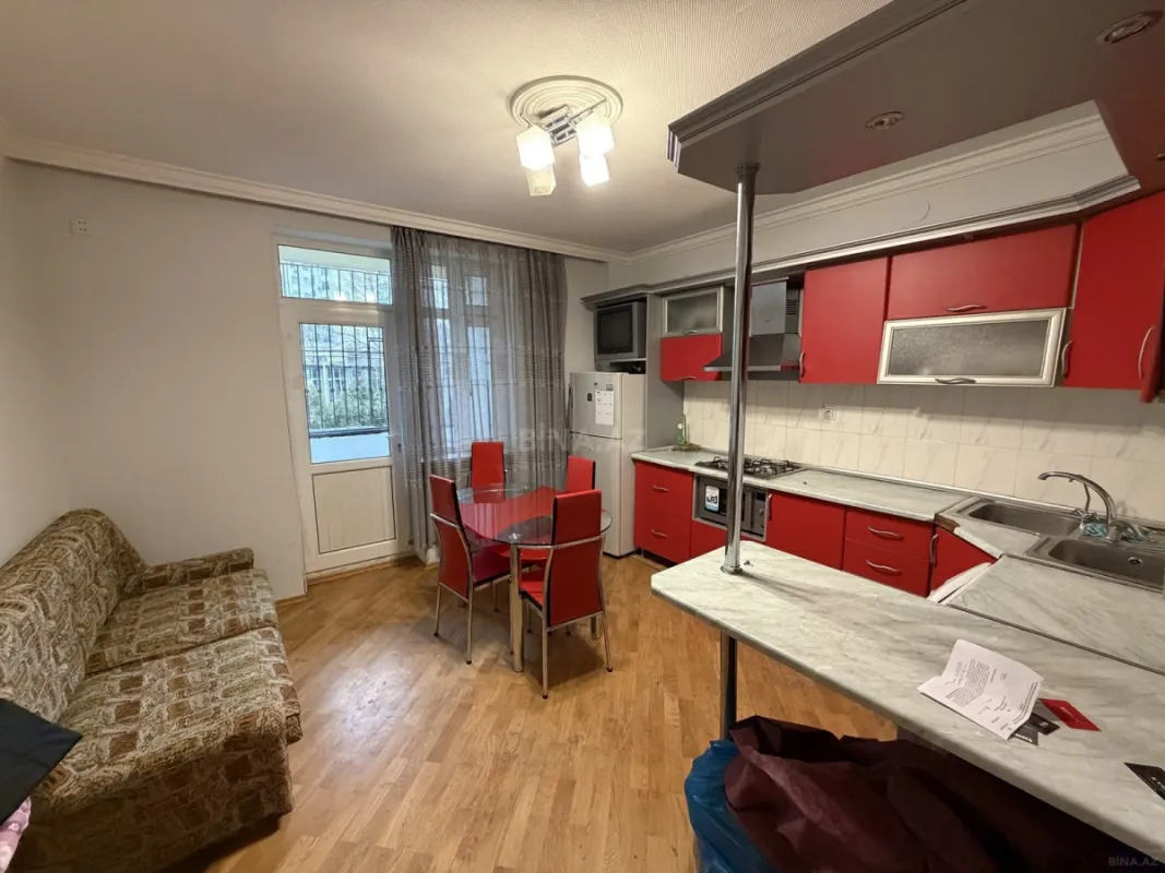 Satılır 2 otaqlı mənzil 80 m²