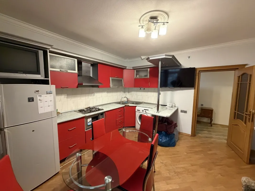 Satılır 2 otaqlı mənzil 80 m²