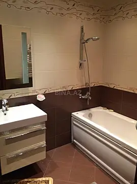 Kirayə verilir 3 otaqlı mənzil 100 m²