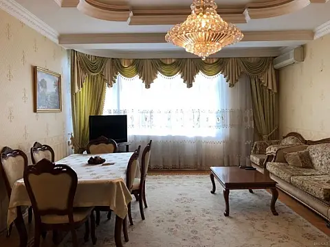 Kirayə verilir 3 otaqlı mənzil 100 m² — Bakı, Yasamal qəs. 3 otaq 100.00 m²