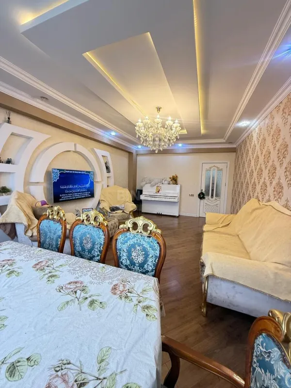 Satılır 3 otaqlı mənzil 110 m²