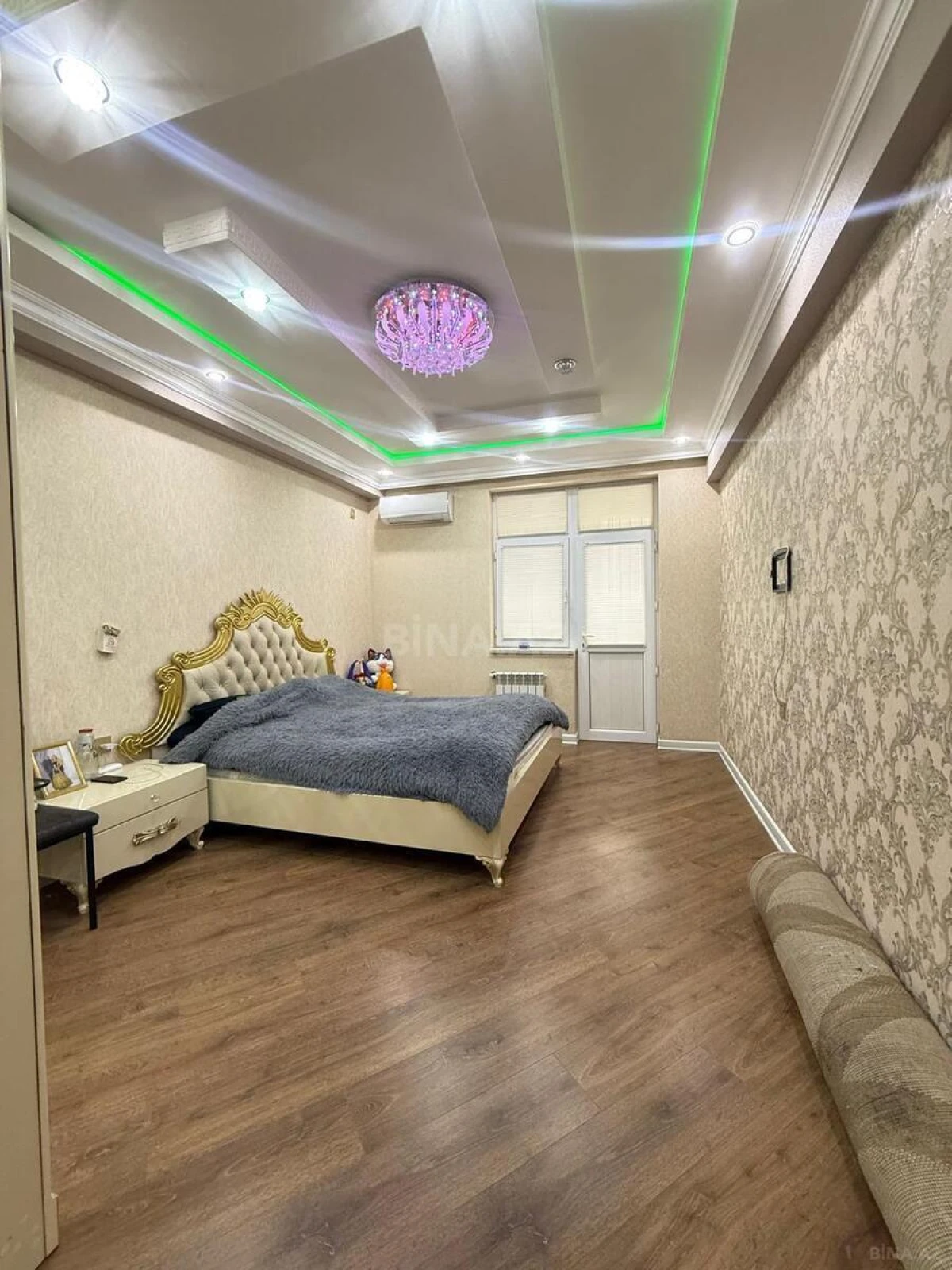 Satılır 3 otaqlı mənzil 110 m²