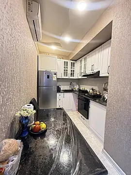 Satılır 3 otaqlı mənzil 110 m²