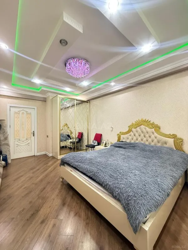Satılır 3 otaqlı mənzil 110 m²