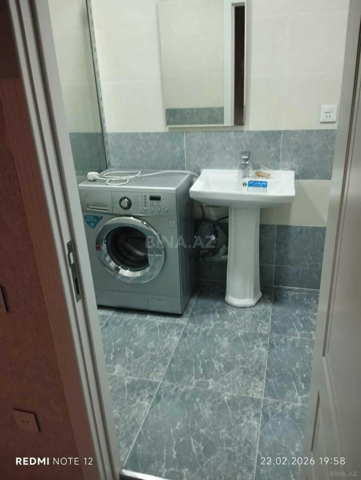 Kirayə verilir 2 otaqlı mənzil 57 m²