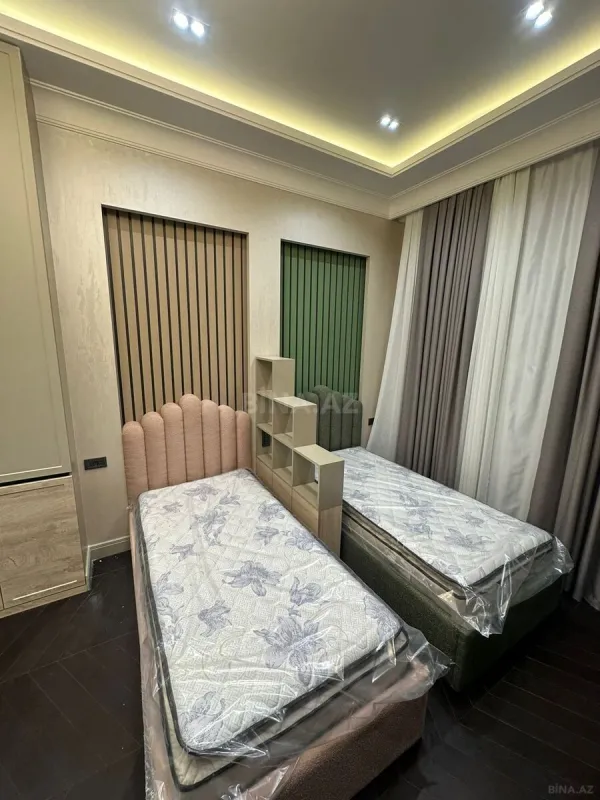 Kirayə verilir 3 otaqlı mənzil 170 m²