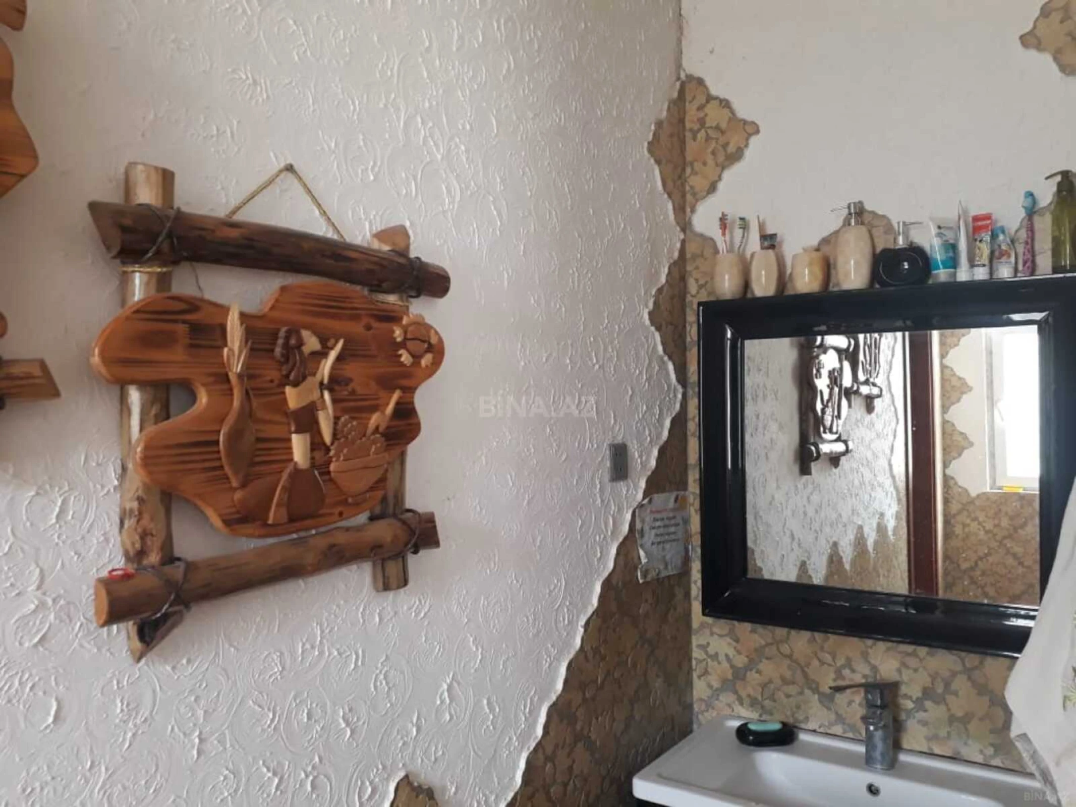 Satılır 10 otaqlı həyət evi 600 m²