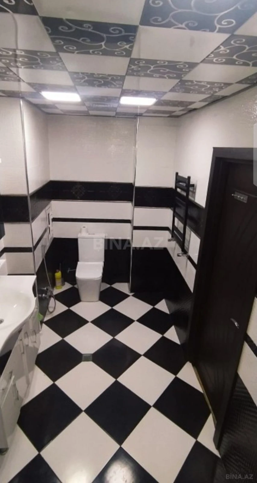 Satılır 3 otaqlı mənzil 122 m²