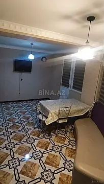 Satılır 3 otaqlı mənzil 122 m²