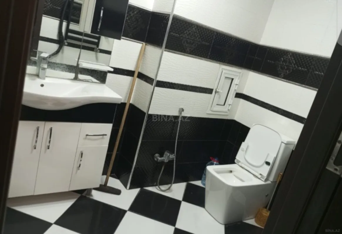 Satılır 3 otaqlı mənzil 122 m²