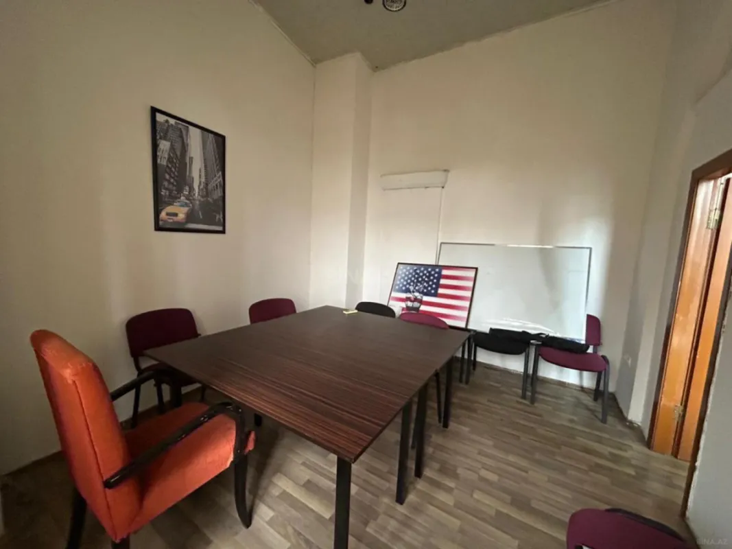 Kirayə verilir 3 otaqlı ofis 80 m²