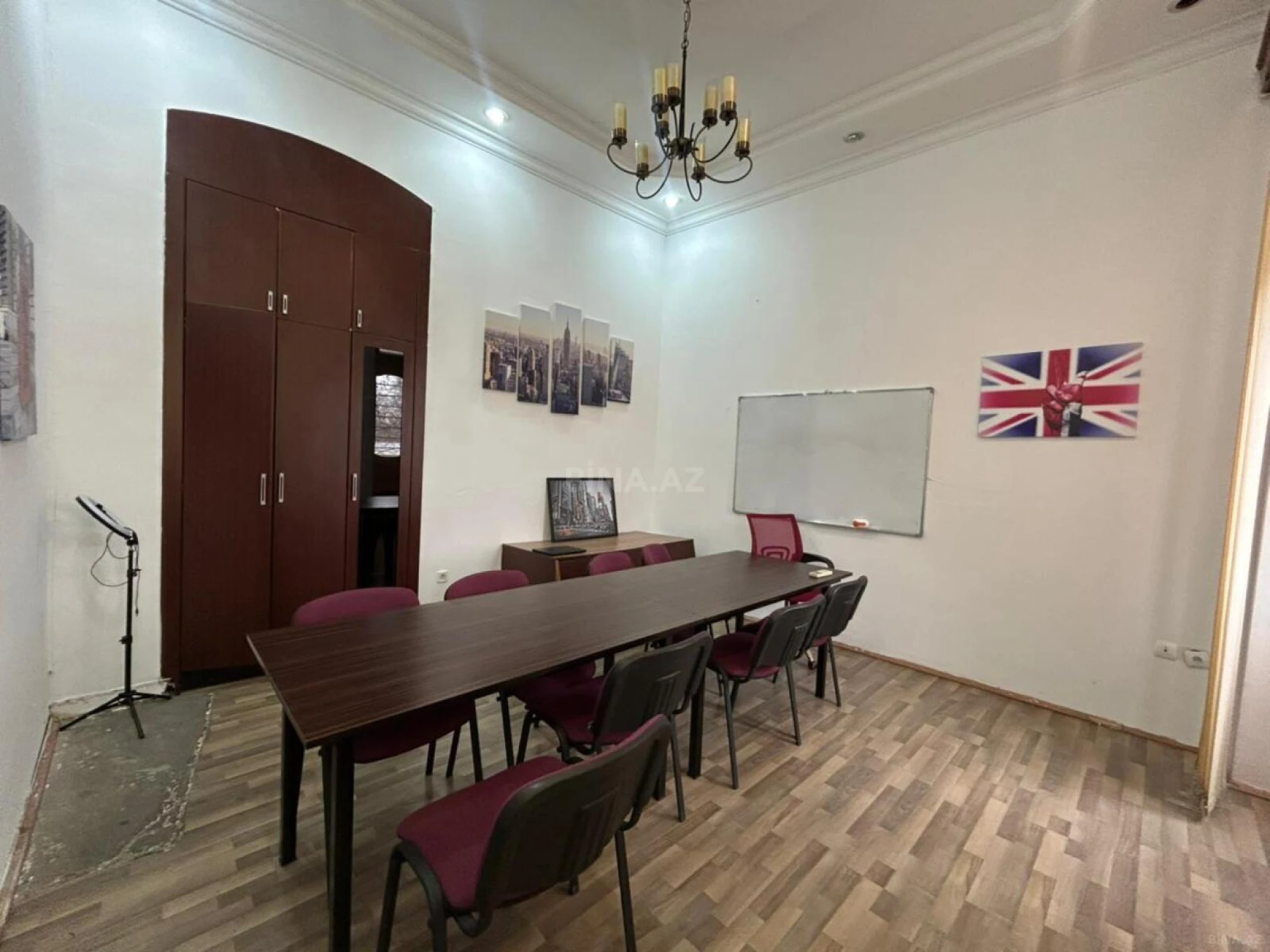 Kirayə verilir 3 otaqlı ofis 80 m²