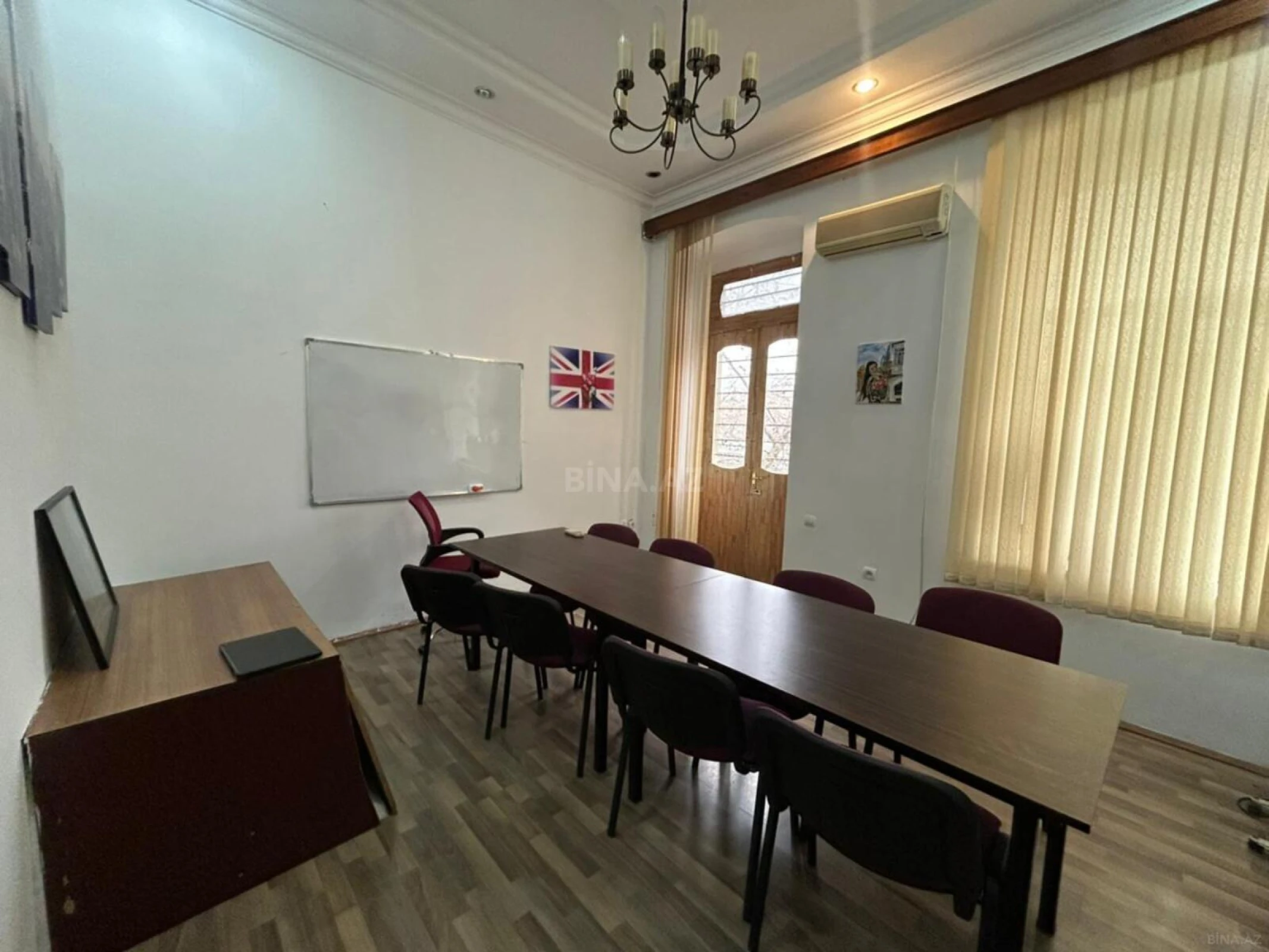 Kirayə verilir 3 otaqlı ofis 80 m²