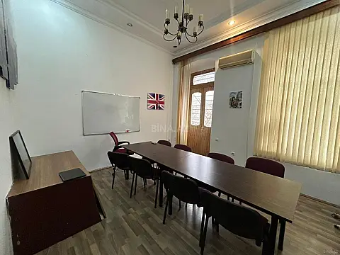 Kirayə verilir 3 otaqlı ofis 80 m²