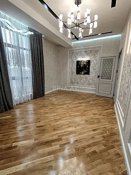 Satılır 2 otaqlı mənzil 76 m²