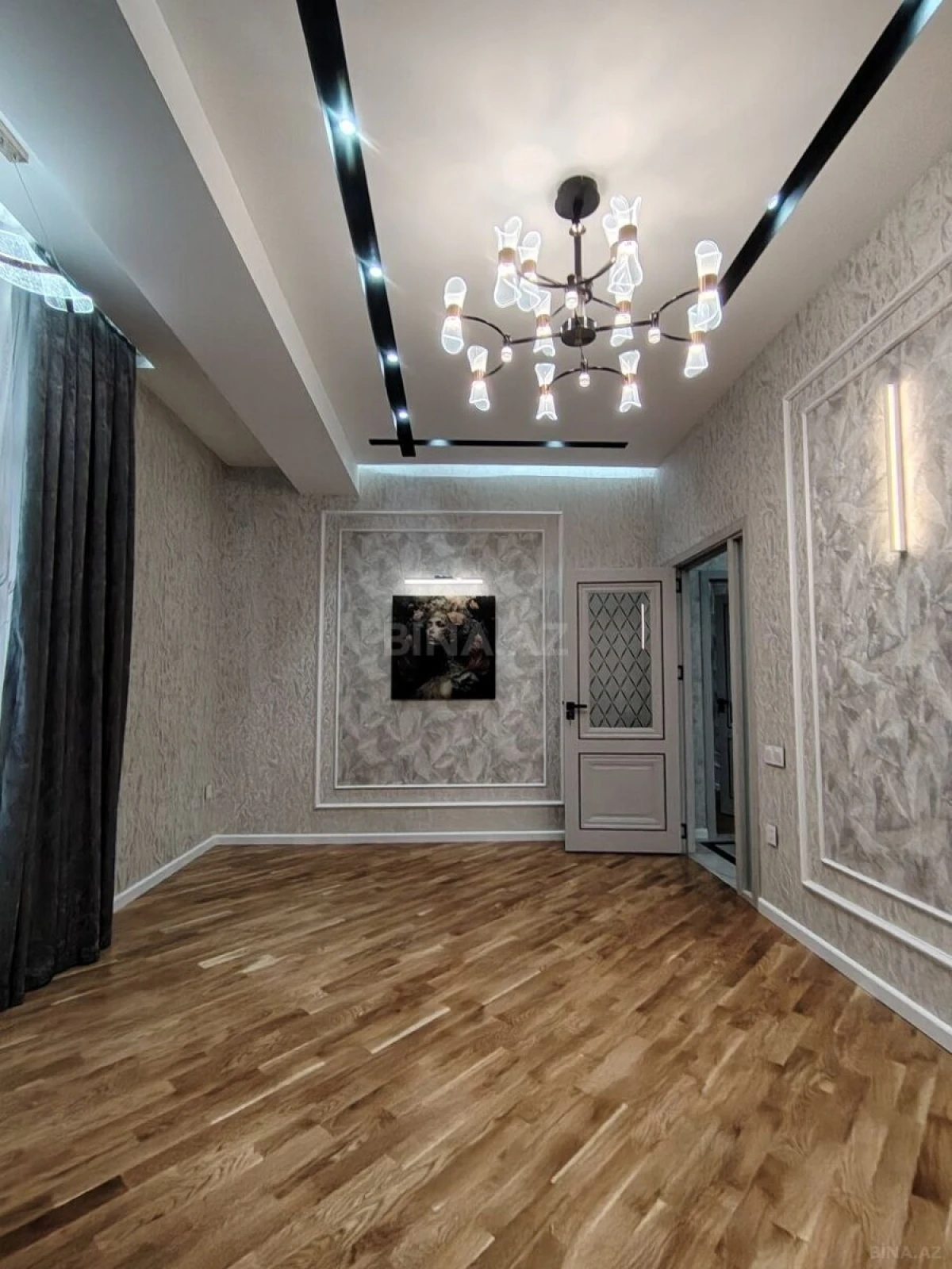 Satılır 2 otaqlı mənzil 76 m²