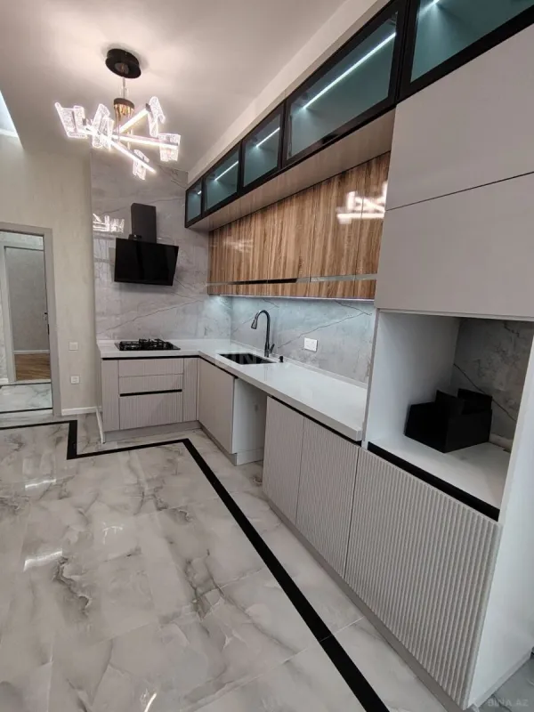 Satılır 2 otaqlı mənzil 76 m²