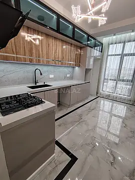 Satılır 2 otaqlı mənzil 76 m²