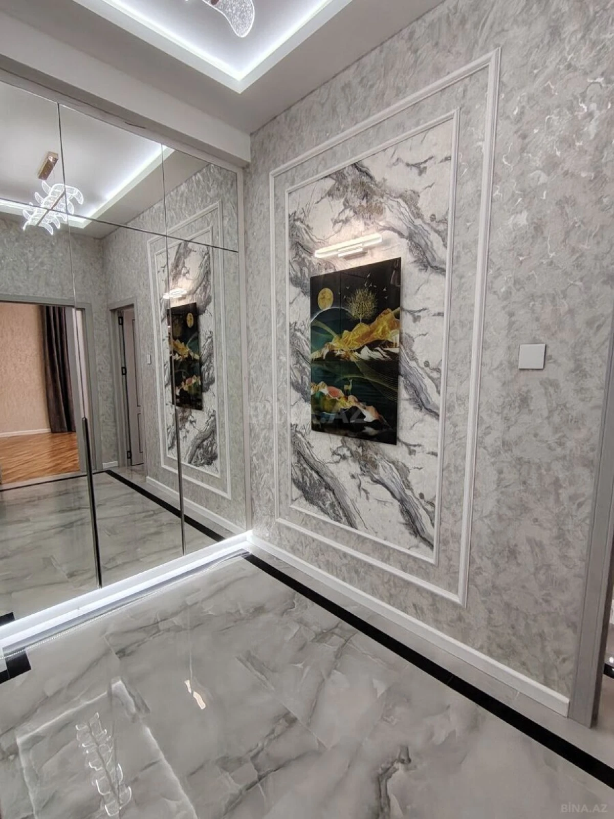 Satılır 2 otaqlı mənzil 76 m²