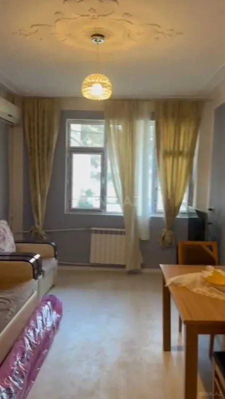 Kirayə verilir 2 otaqlı mənzil 48 m²