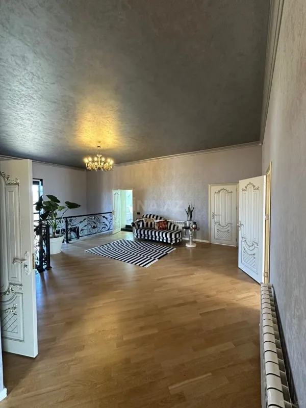 Kirayə verilir 5 otaqlı həyət evi 400 m²