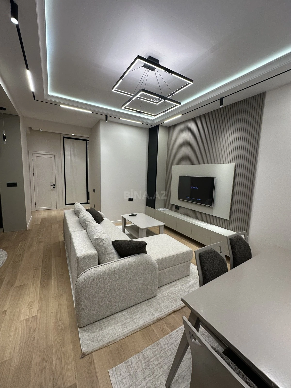 Kirayə verilir 2 otaqlı mənzil 86 m²