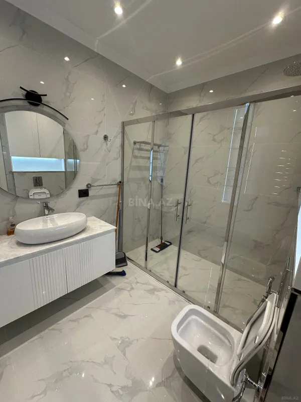 Kirayə verilir 2 otaqlı mənzil 86 m²