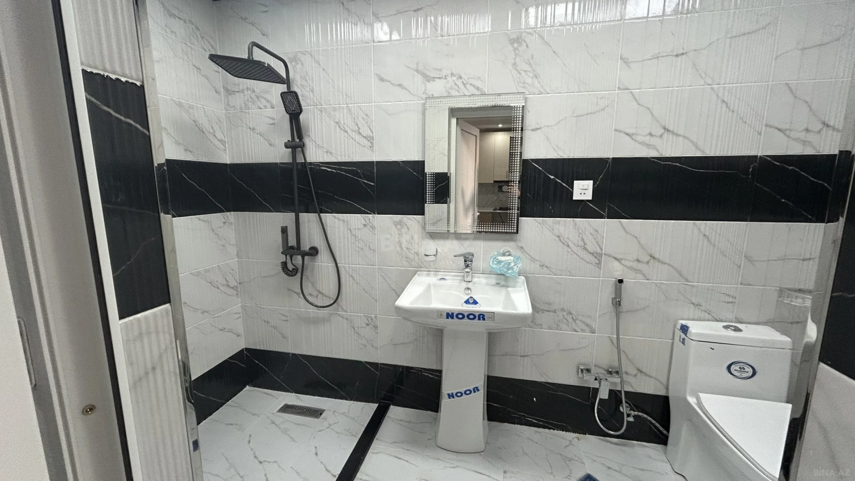 Kirayə verilir 2 otaqlı mənzil 70 m²