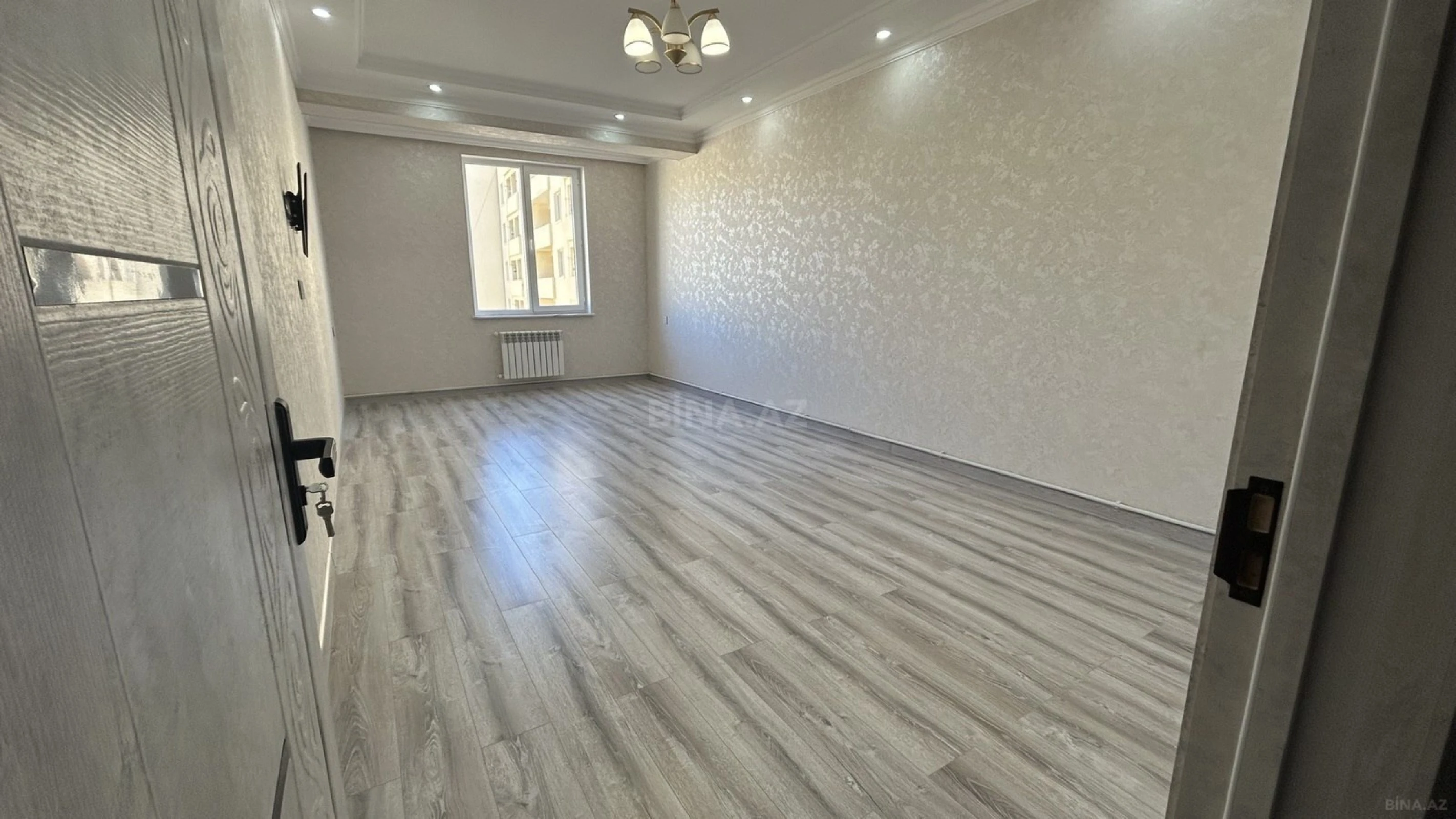 Kirayə verilir 2 otaqlı mənzil 70 m²