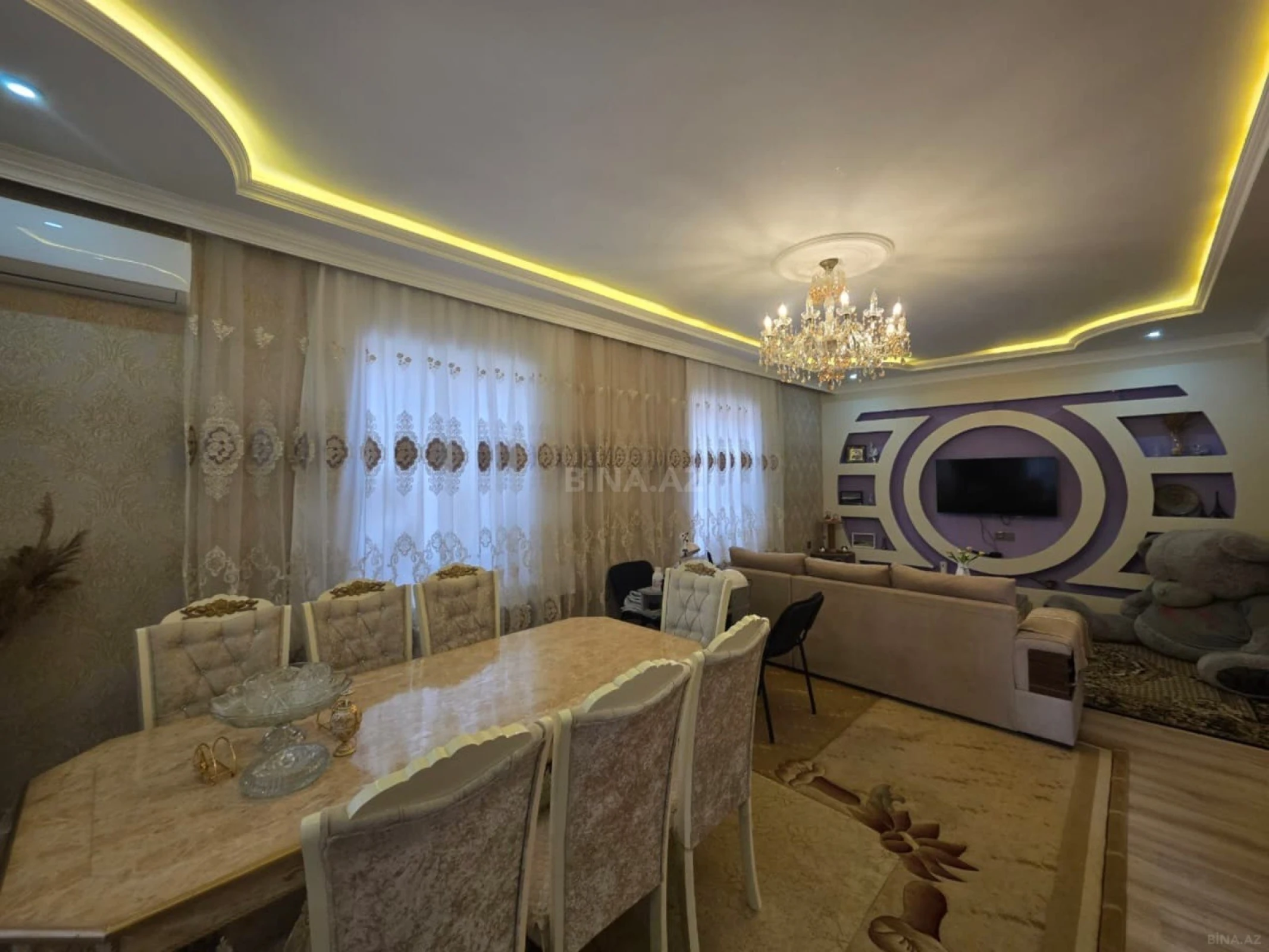 Satılır 8 otaqlı həyət evi 172 m²