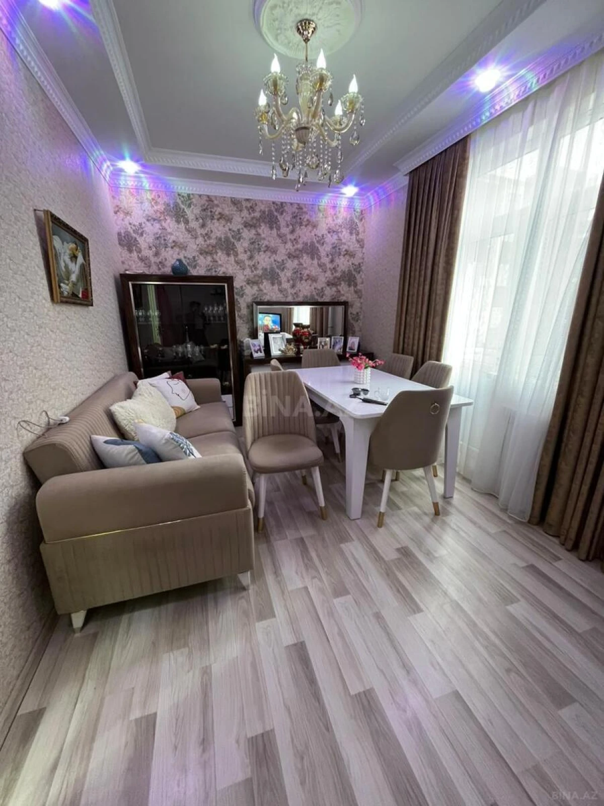 Satılır 2 otaqlı mənzil 55 m²