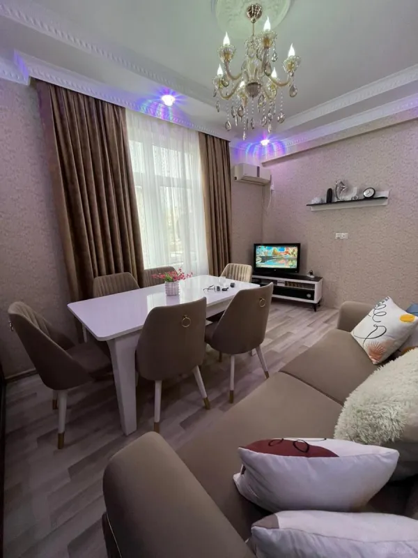 Satılır 2 otaqlı mənzil 55 m²