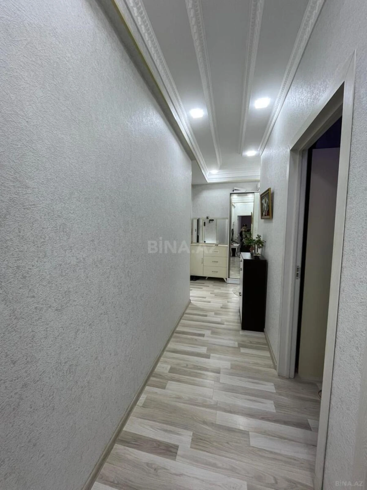 Satılır 2 otaqlı mənzil 55 m²