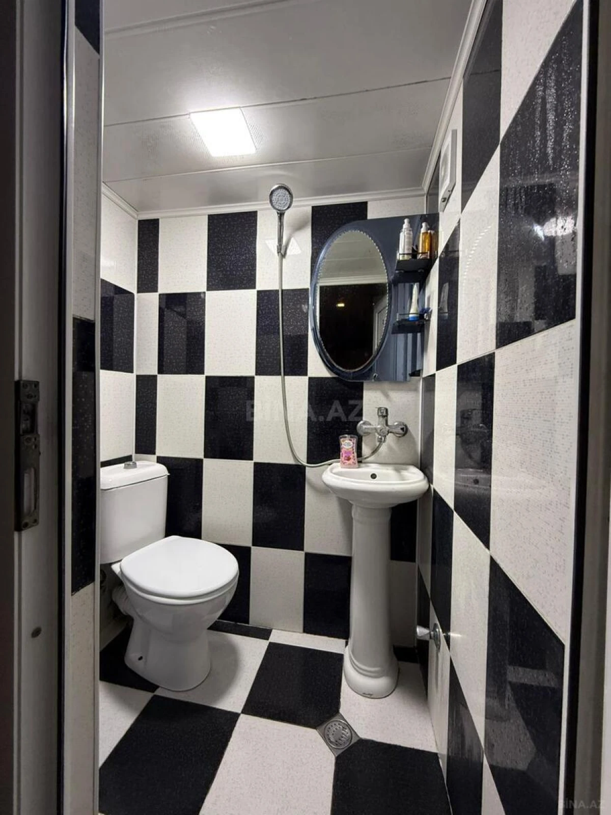 Kirayə verilir 2 otaqlı mənzil 50 m²