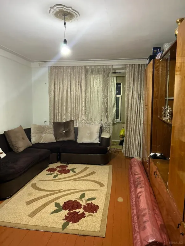 Kirayə verilir 2 otaqlı mənzil 50 m²