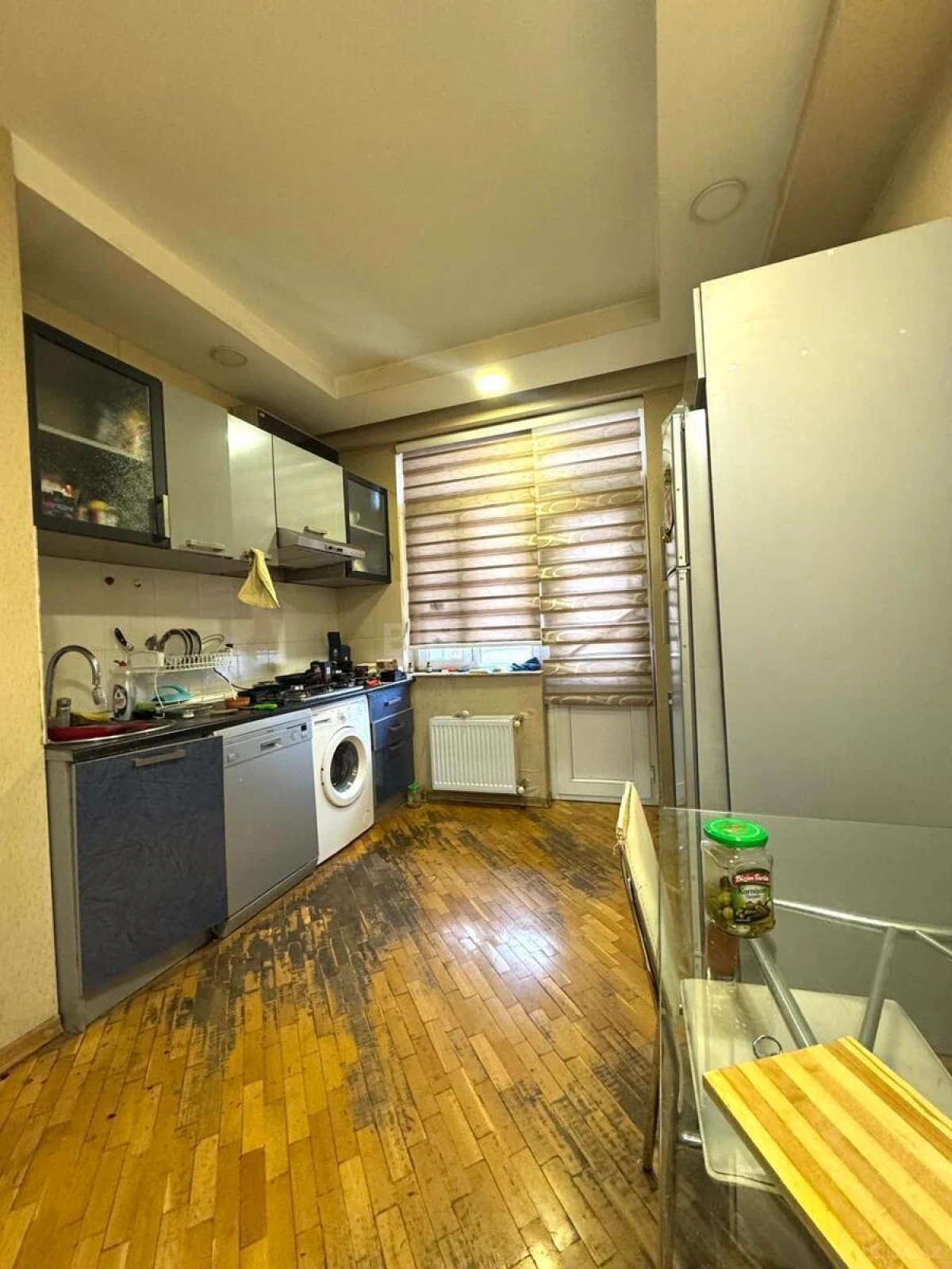 Satılır 2 otaqlı mənzil 85 m²