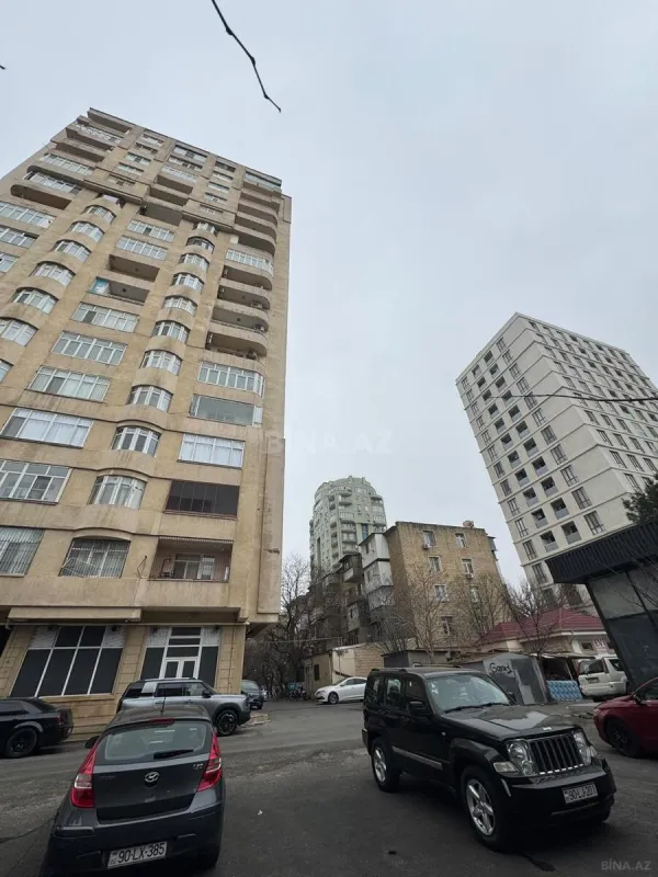 Satılır 2 otaqlı mənzil 85 m²