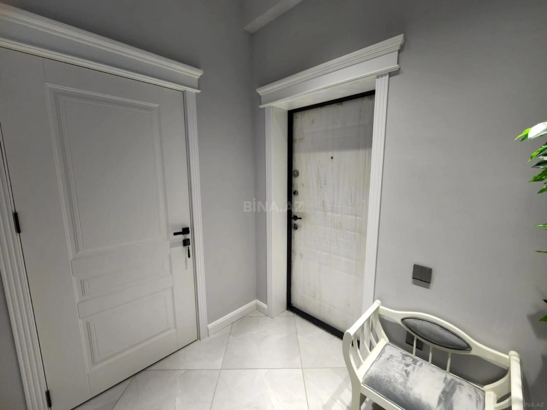 Kirayə verilir 2 otaqlı mənzil 85 m²