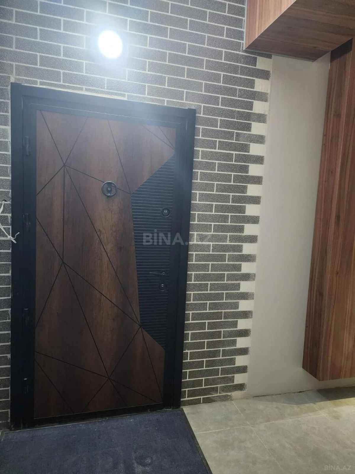 Kirayə verilir 2 otaqlı mənzil 85 m²