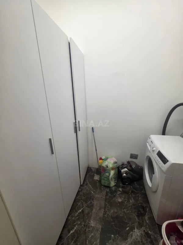 Kirayə verilir 3 otaqlı mənzil 150 m²