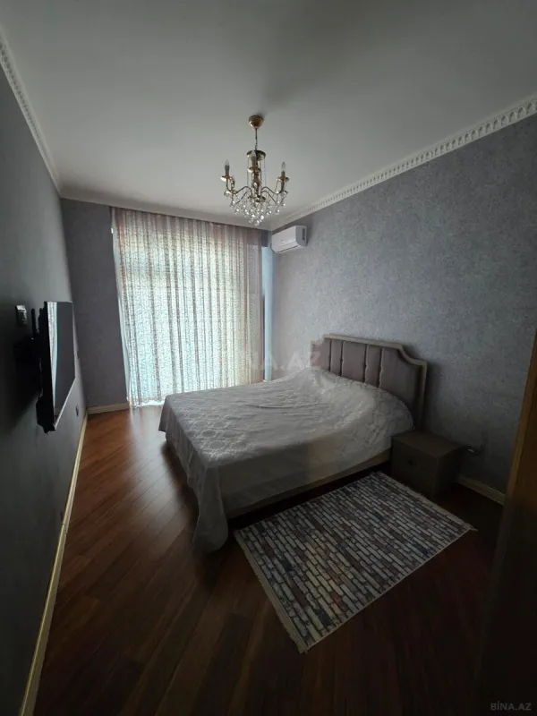 Kirayə verilir 3 otaqlı mənzil 150 m²
