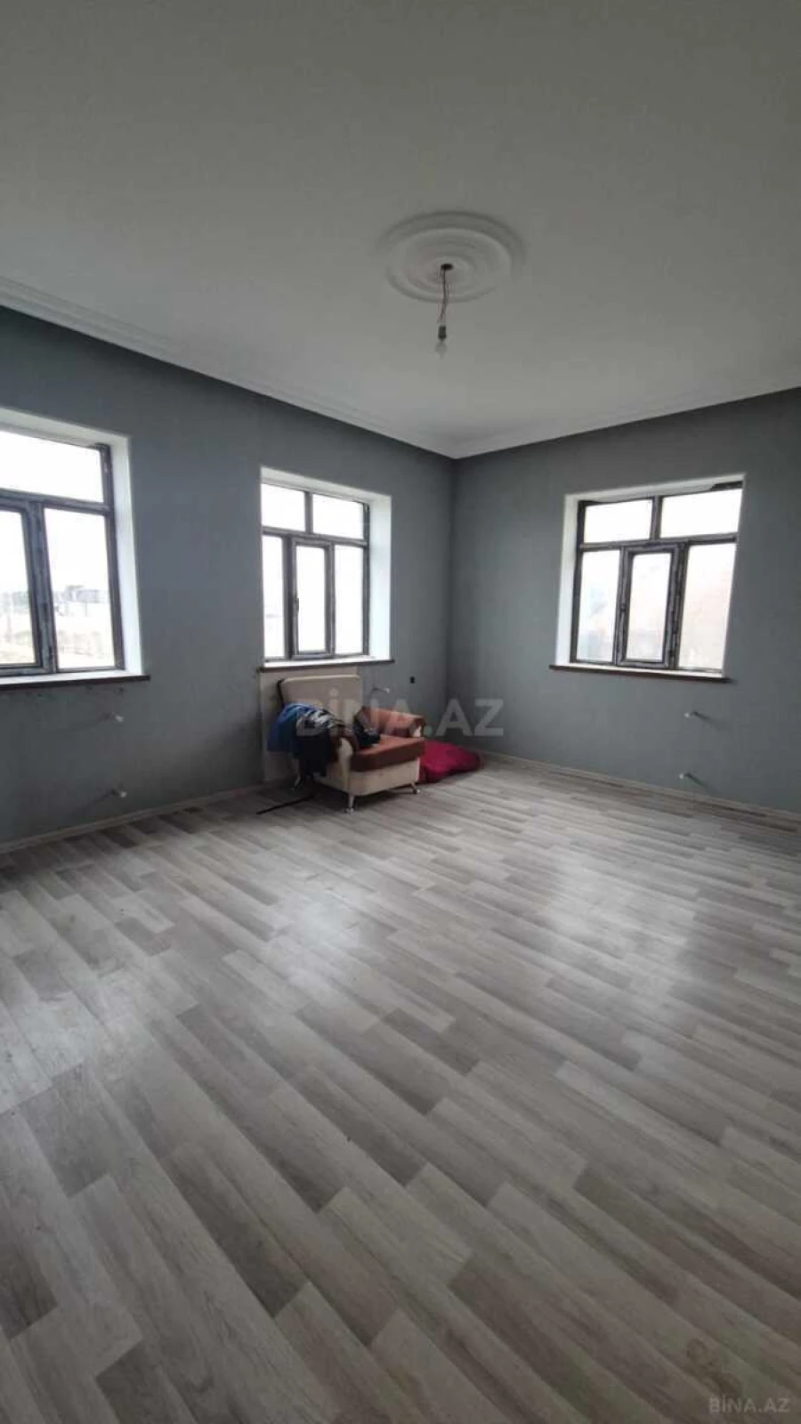 Satılır 7 otaqlı həyət evi 260 m²