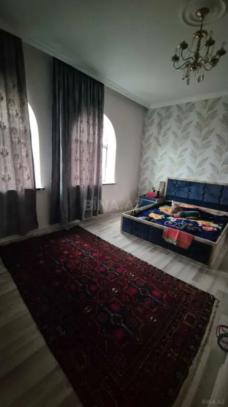 Satılır 7 otaqlı həyət evi 260 m²