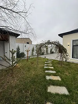 Satılır 4 otaqlı həyət evi 150 m²