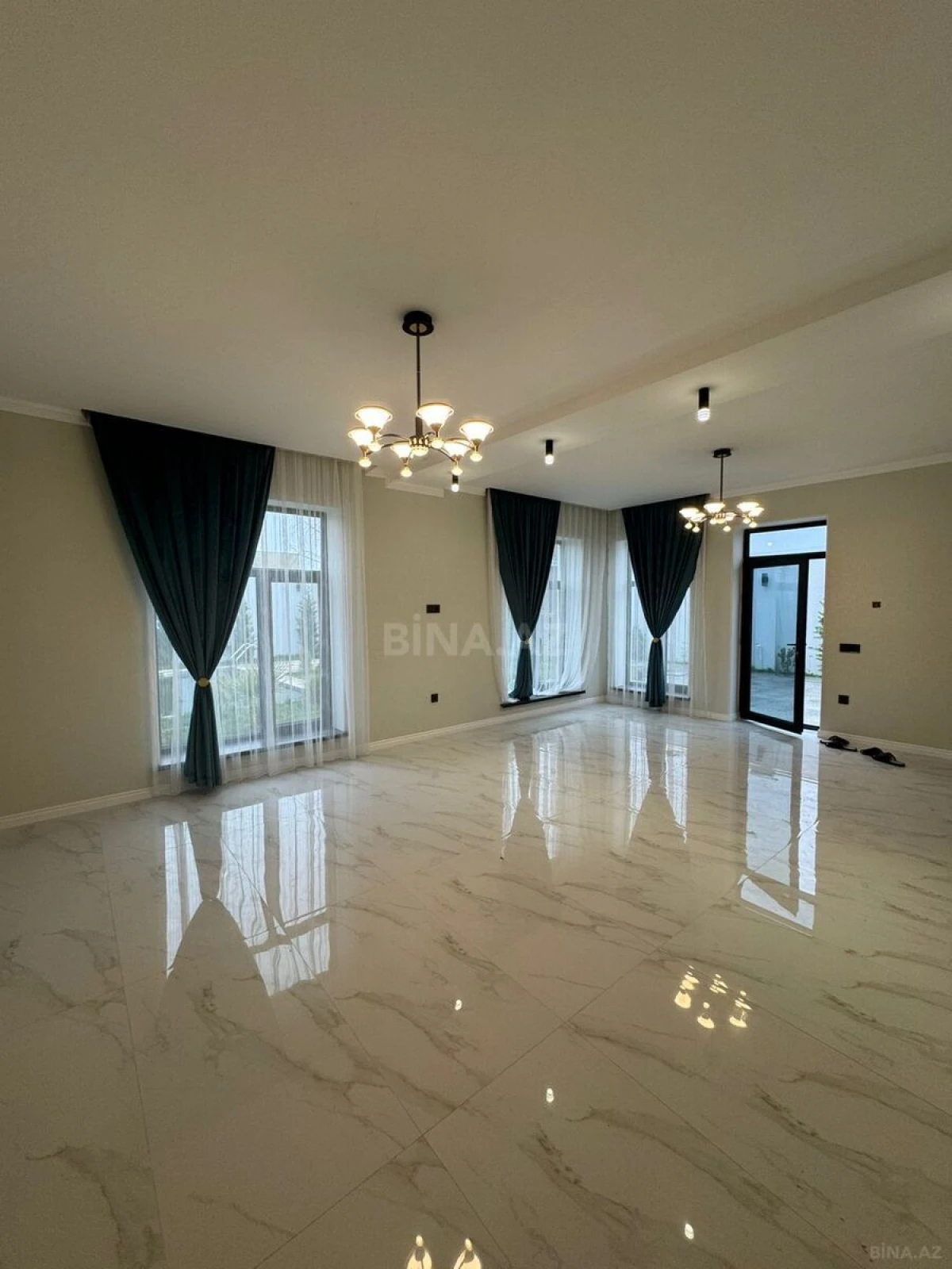 Satılır 4 otaqlı həyət evi 150 m²