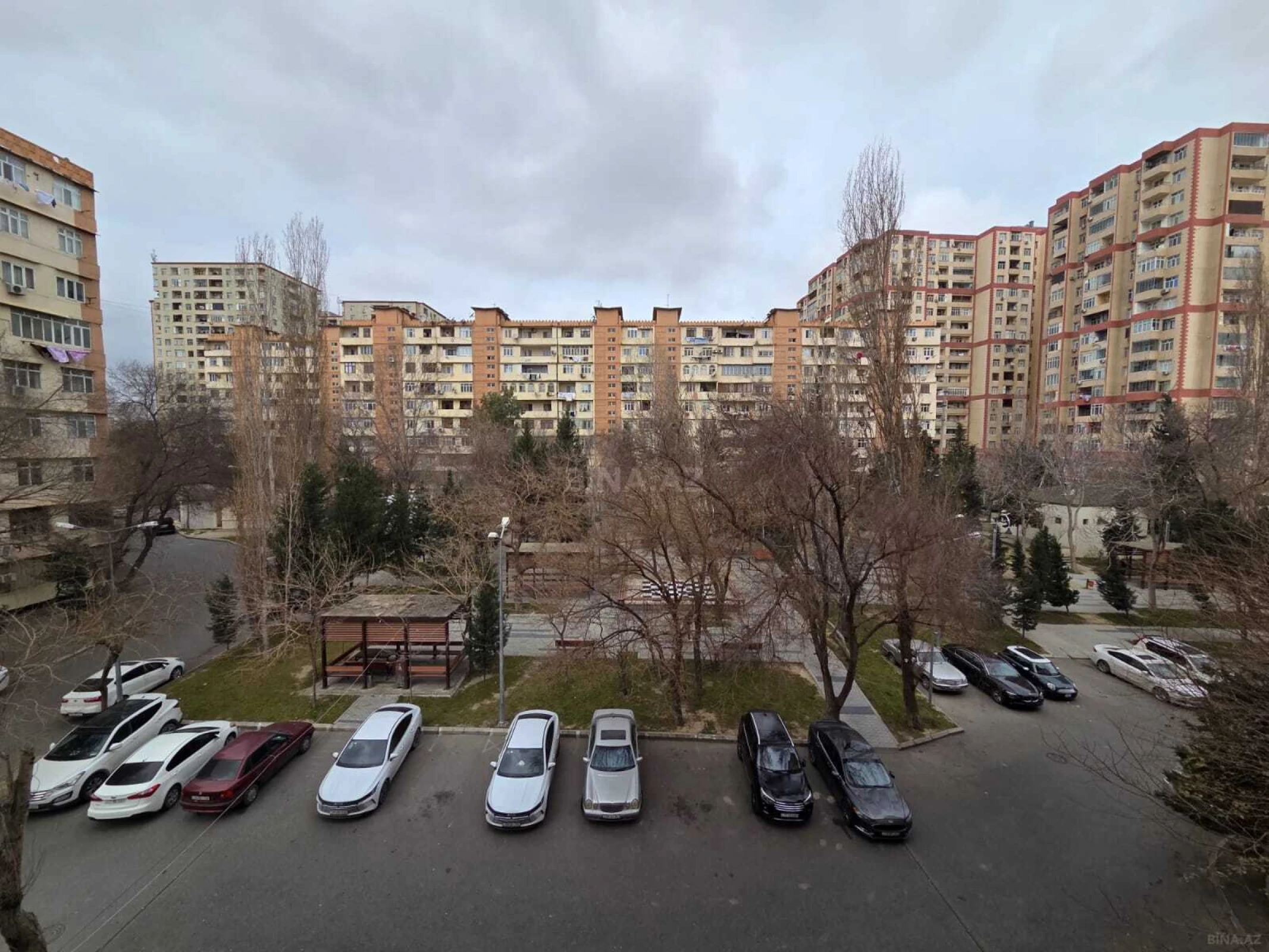 Satılır 3 otaqlı mənzil 85 m²